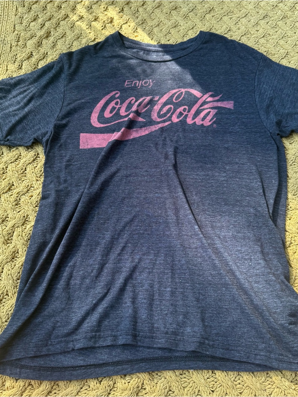 Enjoy Coca Cola Graphic T-Shirt Men’s M Black Red Logo Vintage Style Tee Retro